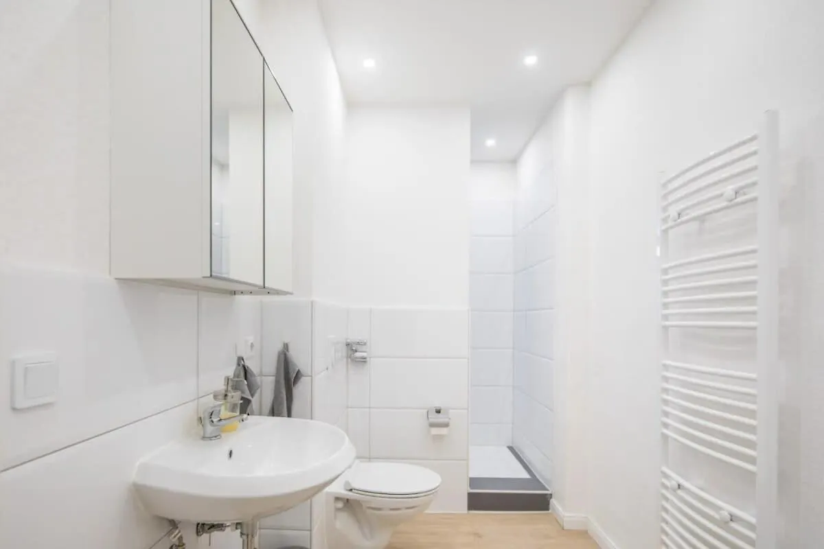 Apartament Spacious Two Br Close To Stadtpark And Street Parking Hamburg Niemcy